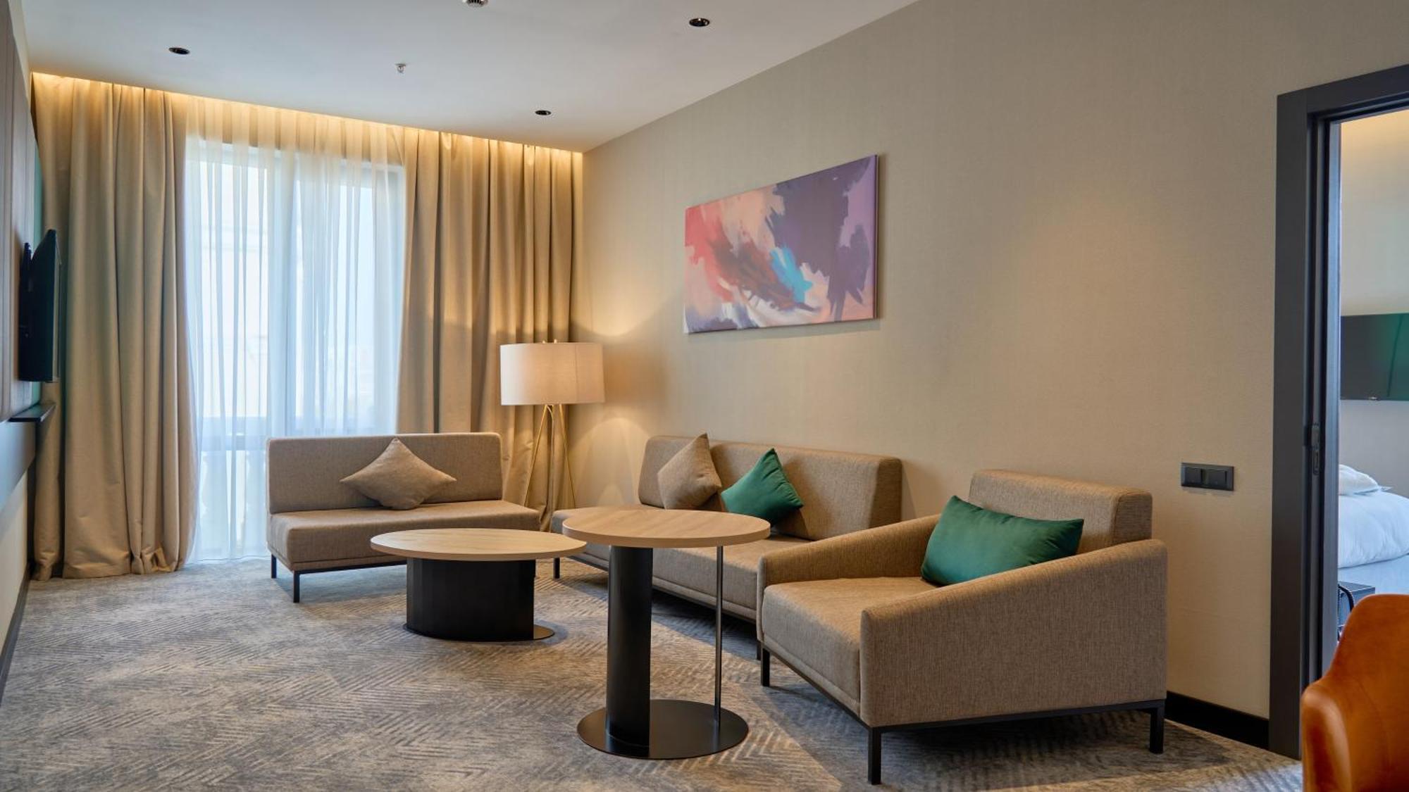 Holiday Inn Tashkent City By Ihg ภายนอก รูปภาพ
