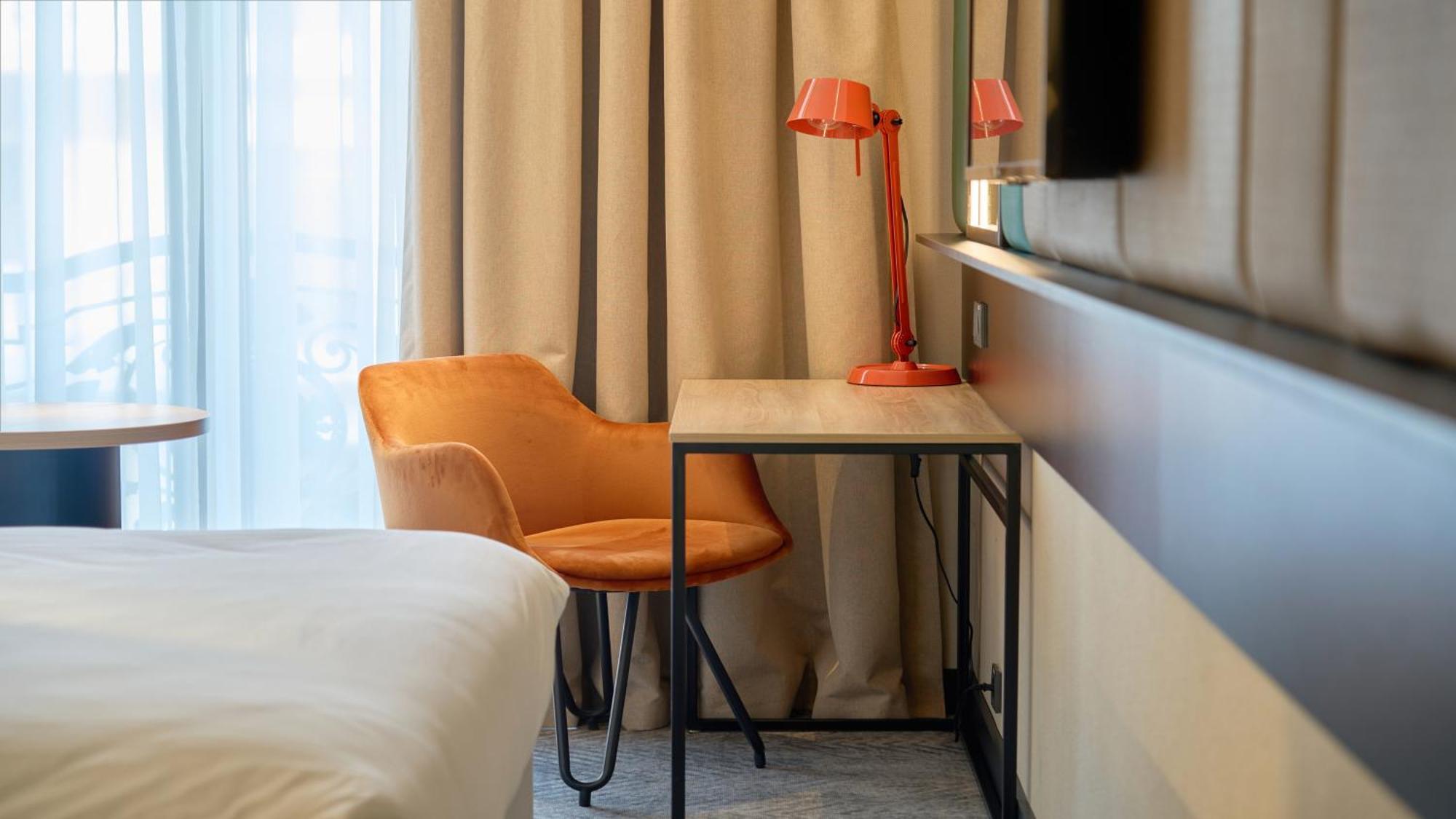 Holiday Inn Tashkent City By Ihg ภายนอก รูปภาพ