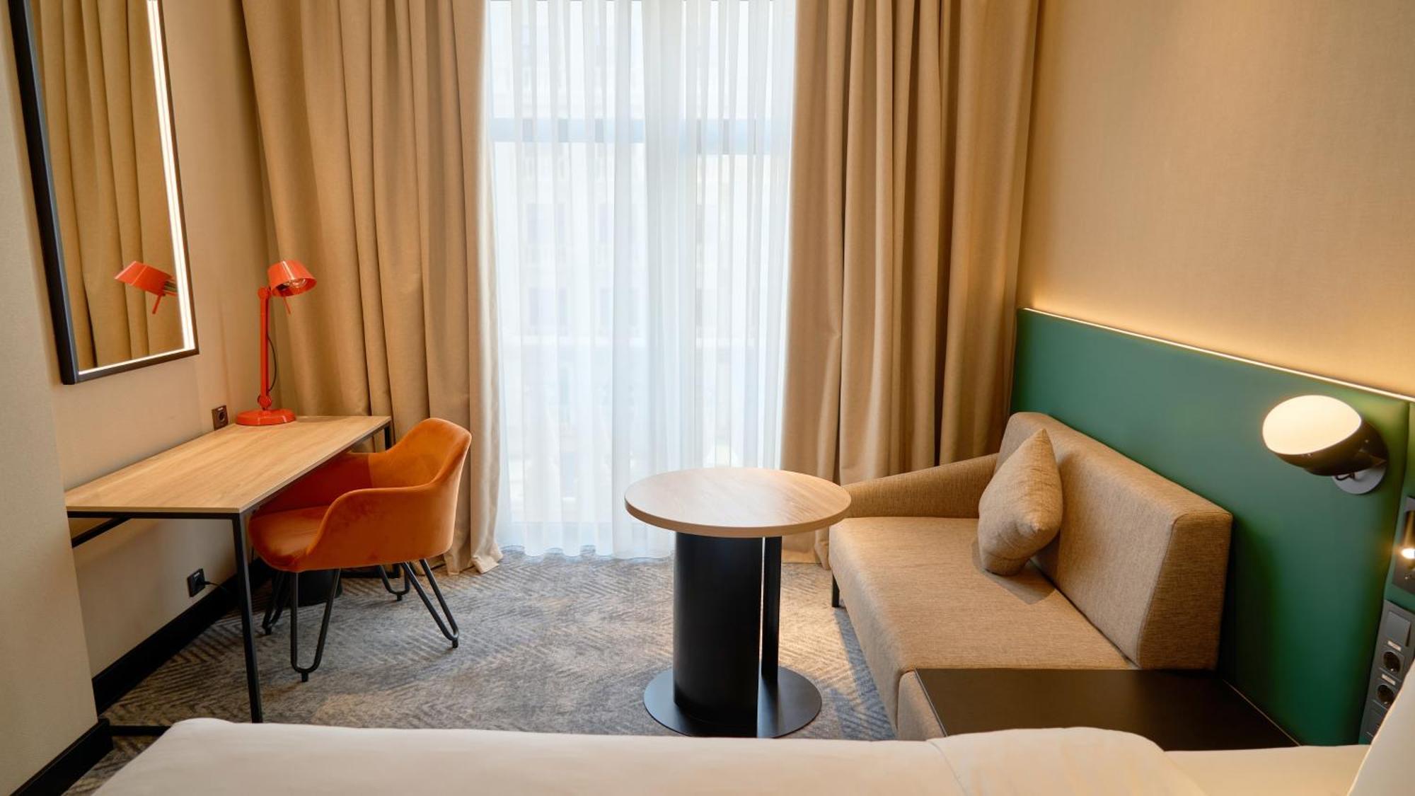 Holiday Inn Tashkent City By Ihg ภายนอก รูปภาพ