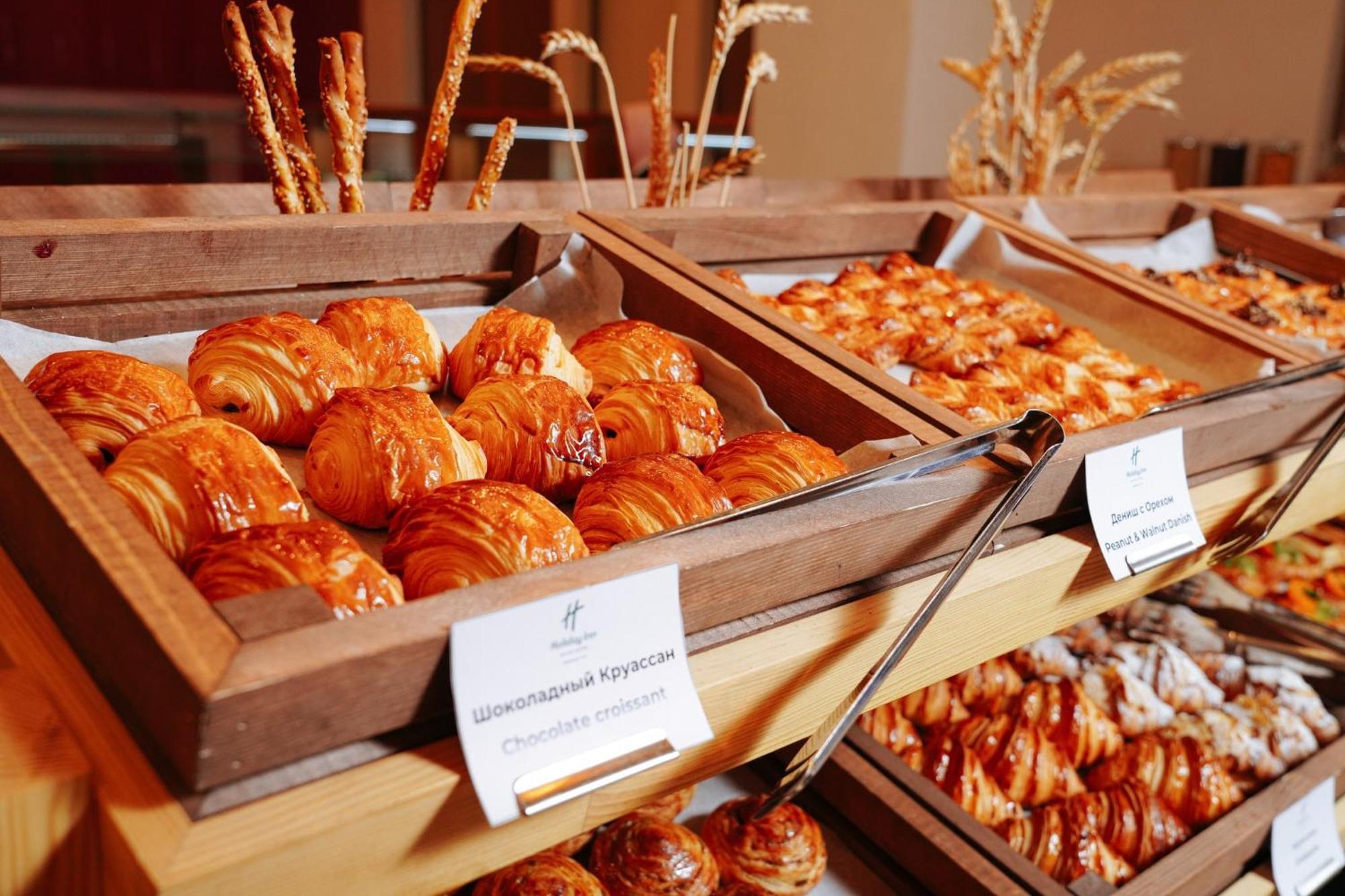 Holiday Inn Tashkent City By Ihg ภายนอก รูปภาพ
